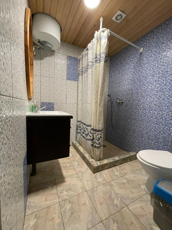 Guest House Pitagi Kosrags Bagian luar foto